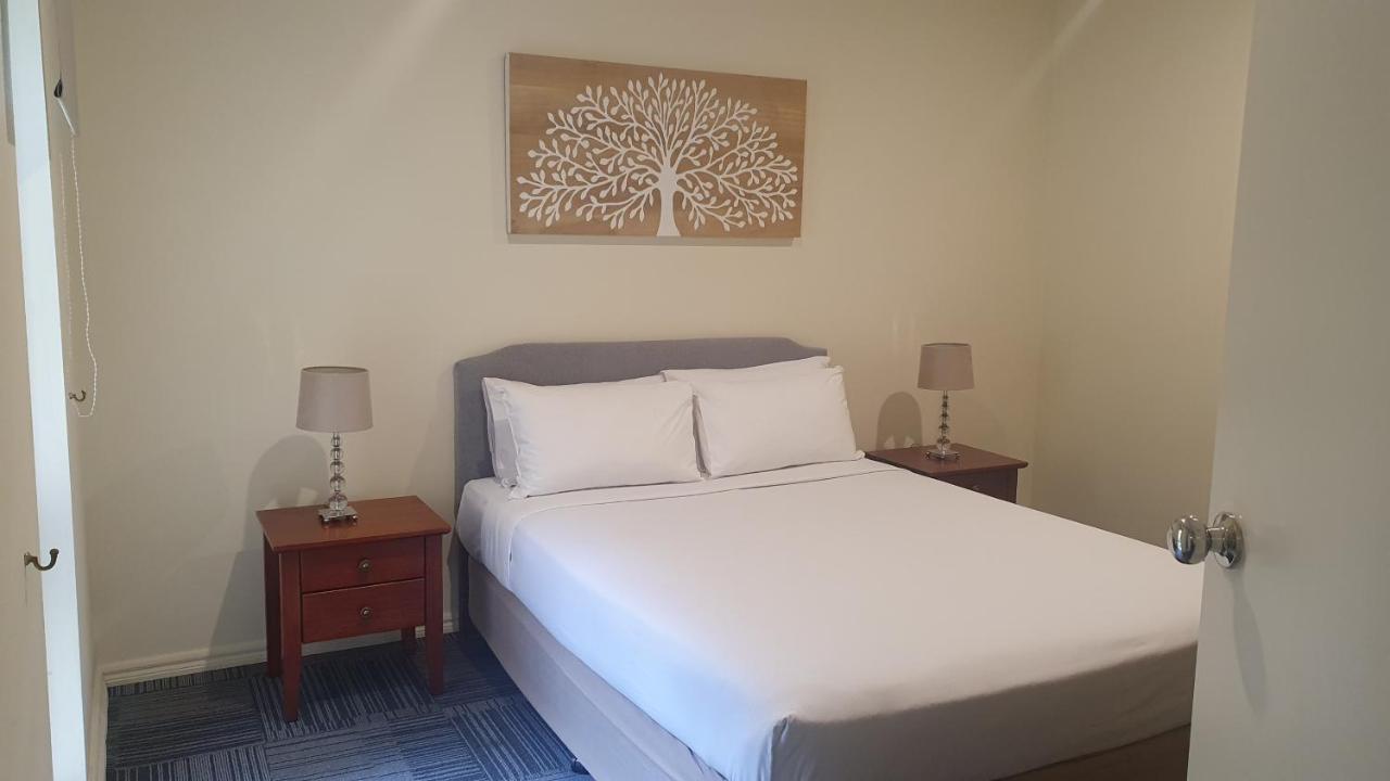 Hotel Cavalier Wantirna South Екстериор снимка