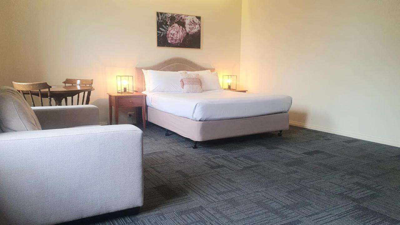 Hotel Cavalier Wantirna South Екстериор снимка
