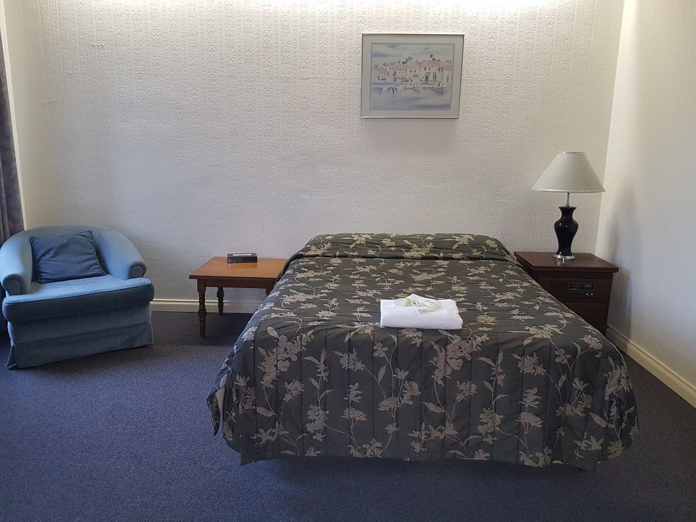 Hotel Cavalier Wantirna South Екстериор снимка